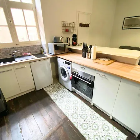 La Liberte - - La Conciergerie. Poitiers